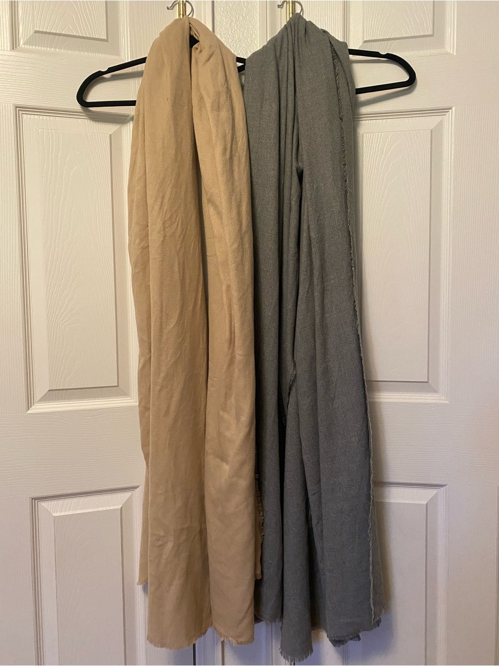 2 Urban Outfitters Scarf’s